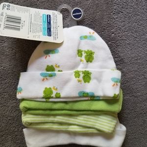 SOLD ⏰NWT! Gerber 4 Pack Unisex Newborn Caps